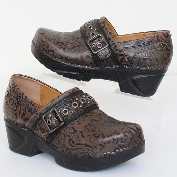 nurse mates chelsea clogs